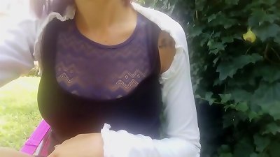 æˆ‘å¦ˆå¦ˆåœ¨èŠ±å›­é‡Œæ’’å°¿ï¼çœŸæ˜¯æ¶ä½œå‰§å•Šï¼ç„¶åŽå¥¹ç»™å¥¹æŒ‰æ‘©......