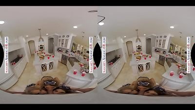 ç–¯ç‹‚çš„ç¾Žå›½â€”â€”Jenna Fireworksã€Kayley Gunner å’Œ Maddy May æå‰åˆ°è¾¾é˜µäº¡å°†å£«çºªå¿µæ—¥æ´¾å¯¹ï¼Œå‚åŠ èµ›å‰æ€§äº¤èŠ‚