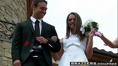 Brazzers - çœŸæ­£çš„å¦»å­æ•…äº‹ - ä¸å¯è°ƒå’Œçš„è¡å¦‡æœ€åŽä¸€ç« æƒ…èŠ‚ä¸»æ¼”æ‰˜é‡ŒæŠ“ä½å¹¶