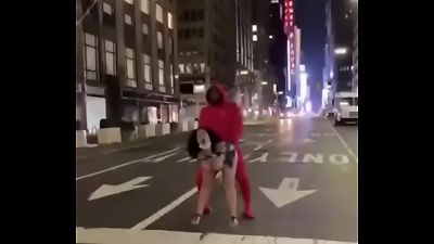 ç½—æ ¼å¥³çŽ‹å’Œçº³è¥¿å°”å›½çŽ‹åœ¨çº½çº¦å‘ç”Ÿæ€§å…³ç³»