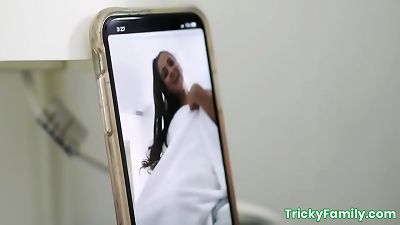 æ‹‰å¥Žå°”å°å§å‡Œä¹±çš„è½»å¼¹ä¸Žç»§å­è¹‚èºå¥¹