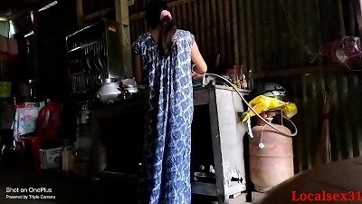 ä¹¡æ‘å¦»å­åœ¨çƒ¹é¥ªæ—¶é—´åšçˆ±ï¼ˆå®˜æ–¹è§†é¢‘æ¥è‡ª Localsex31ï¼‰