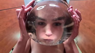 Pisswhore åœ¨ç”¨å®ƒæ´—å®Œè„¸åŽåžä¸‹äº†è‡ªå·±çš„å°ä¾¿